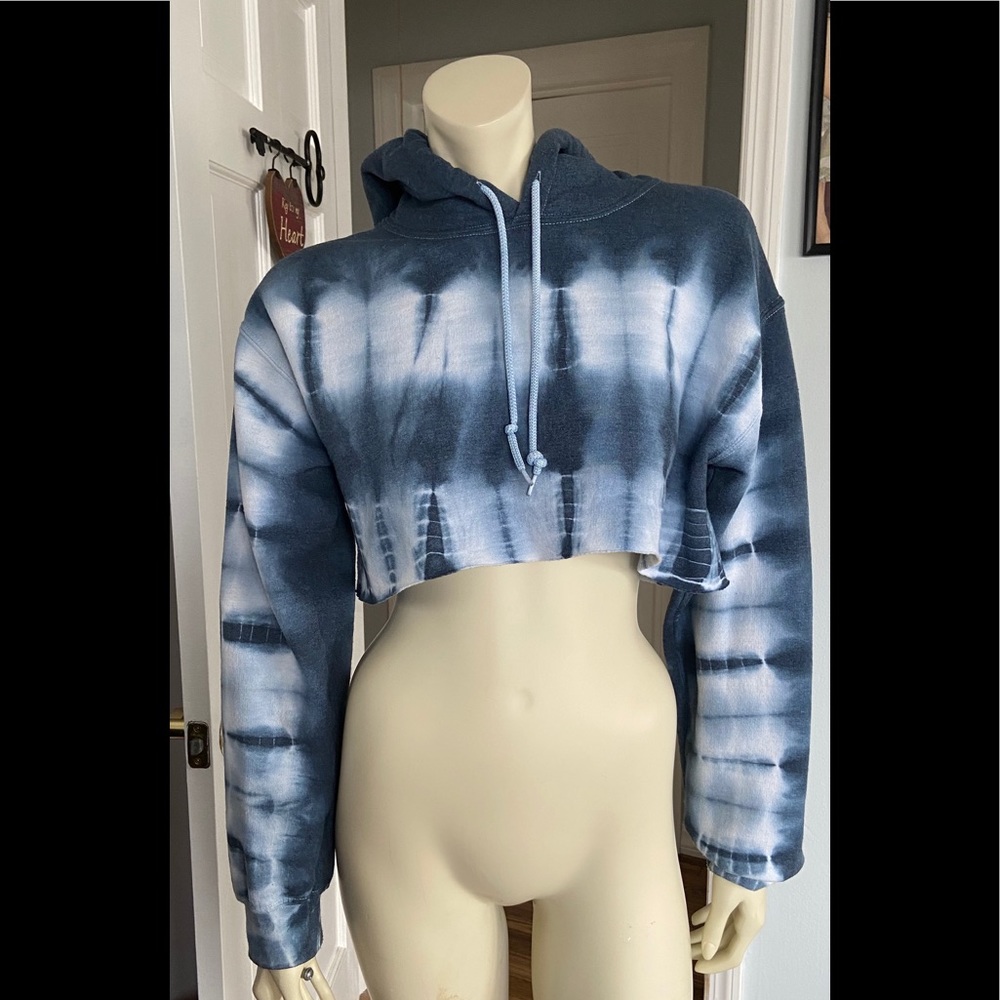 Sexy tie dye blue crop hoodie size small